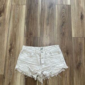 We The Free Light Tan Distressed Jean Shorts size 27